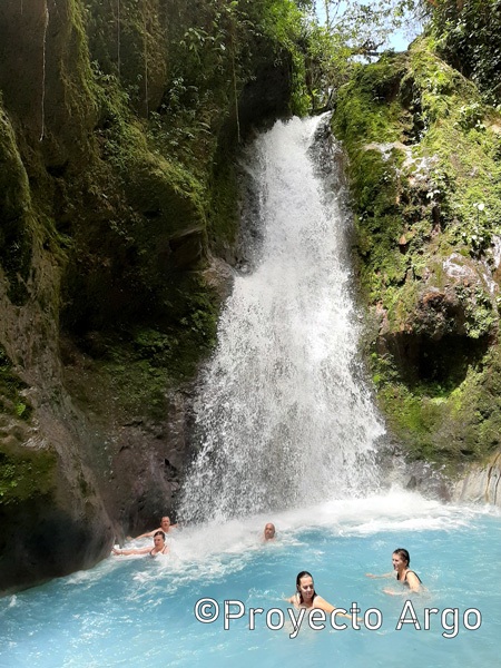 05. La ruta de las cascadas azules (Costa Rica)
